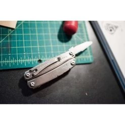 Leatherman Wingman Multi-Tool -Outdoor Enjoyment Store BCF 568138 14 hi res