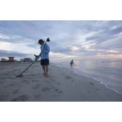 Minelab Gold Monster 1000 Metal Detector -Outdoor Enjoyment Store BCF 596811 04 hi res