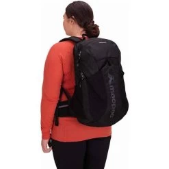 Macpac Rapaki Daypack 28L Black -Outdoor Enjoyment Store BCF 620674 03 black hi res