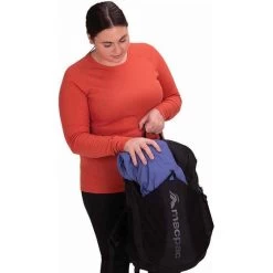 Macpac Rapaki Daypack 28L Black -Outdoor Enjoyment Store BCF 620674 06 black hi res