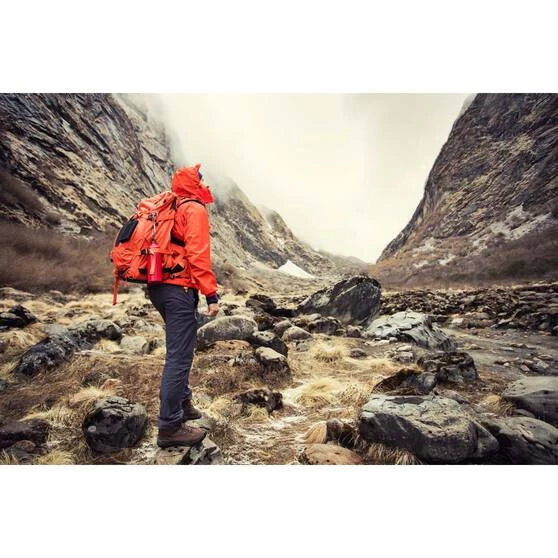 Grangers Wash And Repel Clothing Two-in-One Waterproofer 300ml 1 Grangers Wash And Repel Clothing Two-in-One Waterproofer 300ml